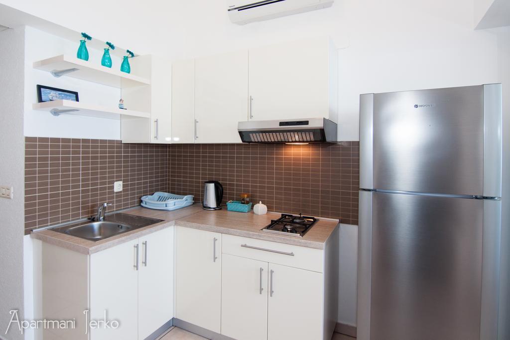 פרימוסטן Apartments Jerko מראה חיצוני תמונה