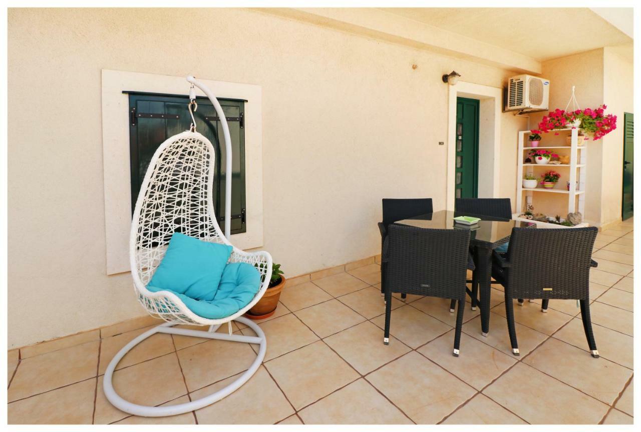פרימוסטן Apartments Jerko מראה חיצוני תמונה