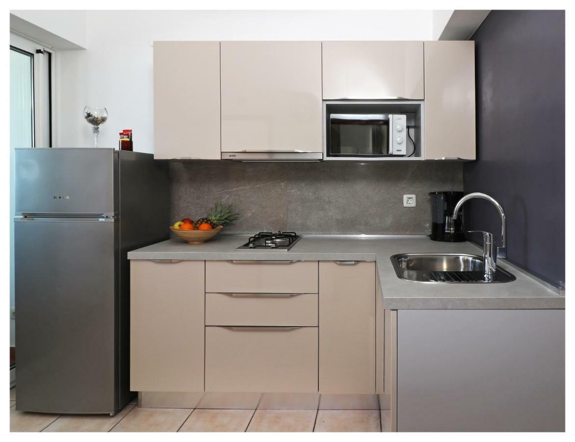 פרימוסטן Apartments Jerko מראה חיצוני תמונה